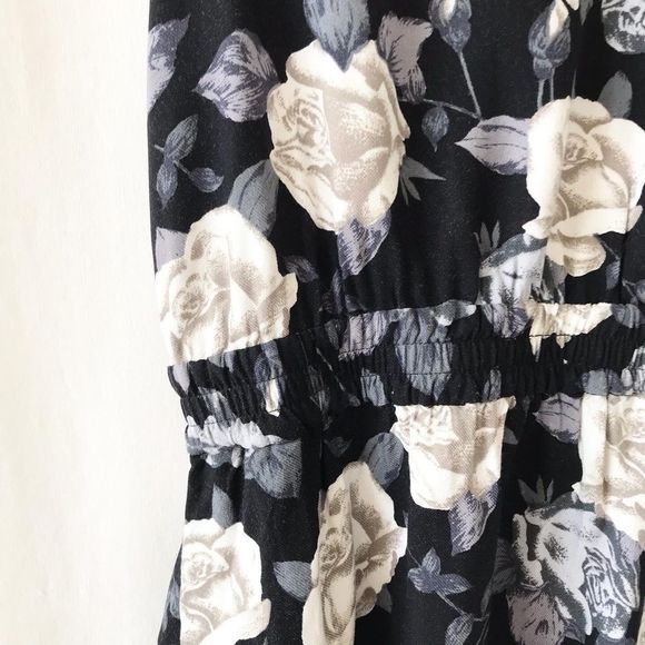 Talula Aritzia floral print dress Size XXS - Picture 3 of 7